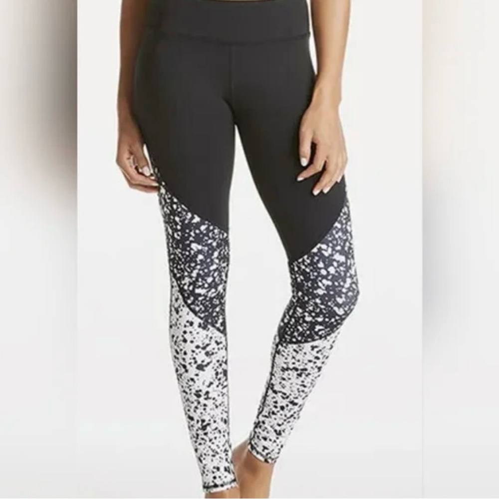 Fabletics Brogan Epona Splatter Print Legging Xs - image 1